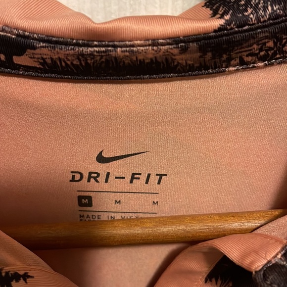 Nike Dry Fit Top - Picture 2 of 4